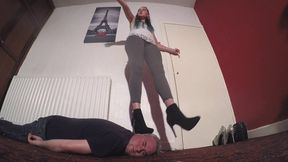Sophie's Suede Ankle Boots Head Trample FLOOR CAM (4K)