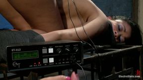 Skin Diamond Gia DiMarco in Beautiful Skin Diamond Anal Takes And Intense Electro Fucking - Electrosluts