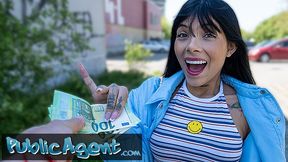 Public Sex süß aussehendes kolumbianisches Babe wird im Freien in der Öffentlichkeit gefickt