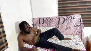 Amatör Asyalı eşcinseller anal ilişkiye giriyor