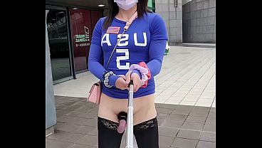 丁筱芃站內露出1