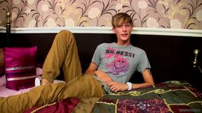 Connor Is a Horny &amp; Fun Guy to Shoot