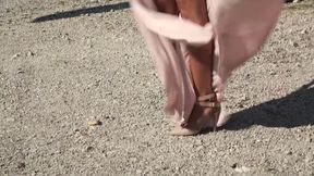 Pretty fashionista seduces while masturbating her clit