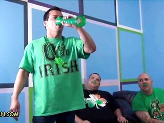 Bang A Fan – Jennifer White Triple cum swaps Aaron’s semen w Charity & Charlyse on St Patrick’s Day