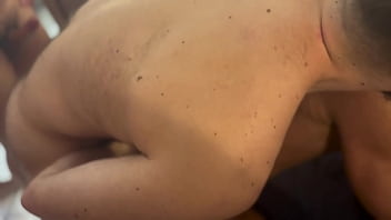 gang bang com 6 ativos socando rola no cu do ale diorio afeminado