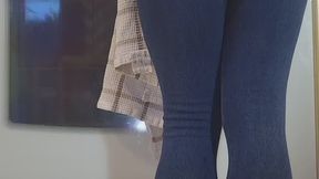 Wetting jeggings while cooking