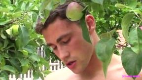 Bi-maxx garden orgy