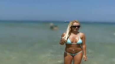 Blonde Latina MILF gets neighbor's thick dick stuffed deep between chunky thighs