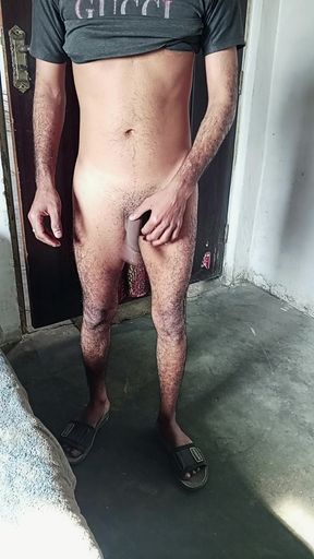 Yes there is a picture in Do you stay I don't like everything in every time again in truth in all