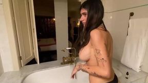 Busty MILF/GF sucks and jacks off big cock in POV
