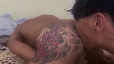 Dotado comendo o Brenno Miller