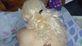 travesti sexy mama la vergota de 25 cm ronny, luego cabalga su polla erecta y despues la folla en la posicion del misionero y en la del perrito y lo hace derramar toda su leche