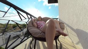 Golden goddess's rooftop cum show