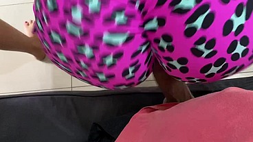 - DUAS SAFADAS REBOLANDO A RABA E CHUPANDO MEU CACETE , LOURA E MORENA