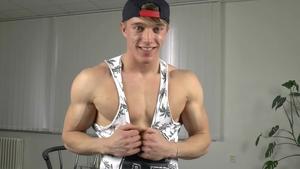 East Boys: Muscled gay has a passion for nailing