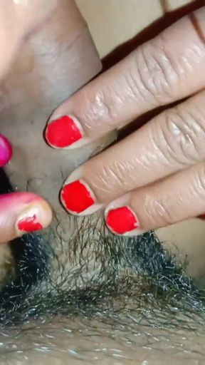 Stunning moment from &quot;Indian desi annu ko land chusaya fir annu ki chut pr pi kiya&quot;