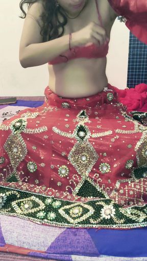 Indian desi tannu bhabhi On her wedding day, she takes her husband&#039;s thick dick in her mouth and gets her pussy fucked