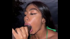 Peguei a Pocahontas Carioca na trilha no meio do mato