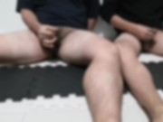 友達とAVみてたら興奮してオナニー 2人でさわりあい