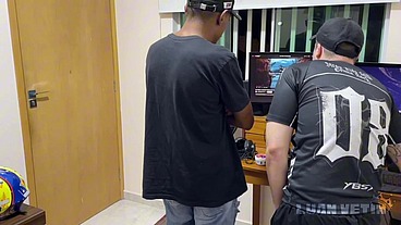 Viadinho Nerd Perdeu aposta pro Motoboy fogoso