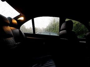 Caught UK amateur cocksucking cop in car