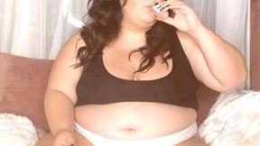 Fat feedee orders a gaining potion!