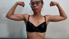 FLEXING BICEPS | Elaine