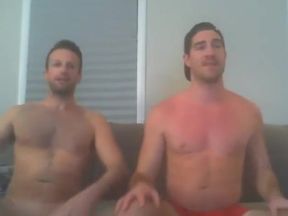 We&amp;#039;re roomates... Straight guys webcam