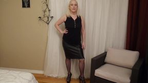 Step-stepmother Is a Cum Slut Bukkake Whore