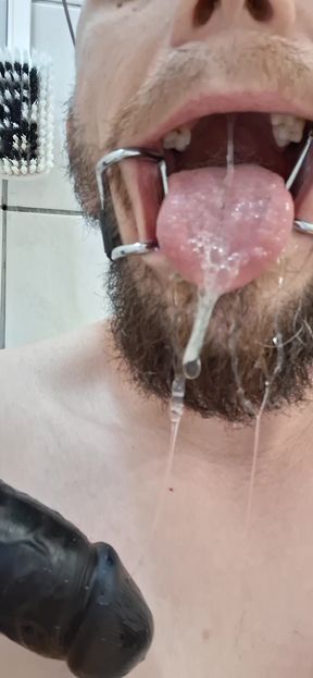 Drool games with spreader of my mouth