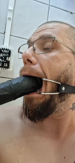 Drool games with spreader of my mouth