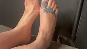 Sneeze inducing test - foot view