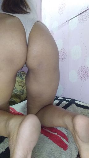 This Woman Really Likes Blowjobs and Shows off Her Body