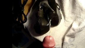 High heels cumshot