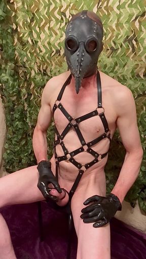 Man In Leather Wanks Hard Lots Of Cum