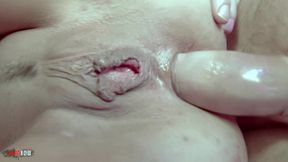 curvy spanish babe viky dayananda loves cock