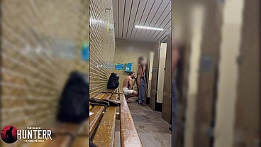 Segurança Fazendo Pegação no Banho
