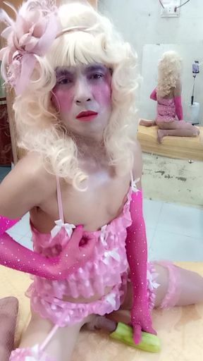 Oanh Le Shemale Wearing Sexy Porn Selfie
