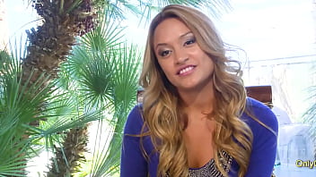 Busty blonde milf Natalia Robles deep-throats a small cock