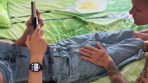 Gives a Deepthroat to a Friend While He Plays on the Phone