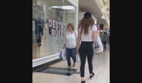 perfect round ass teen black leggings walk