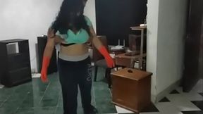 en efecto, que tetona esta mi sirvienta