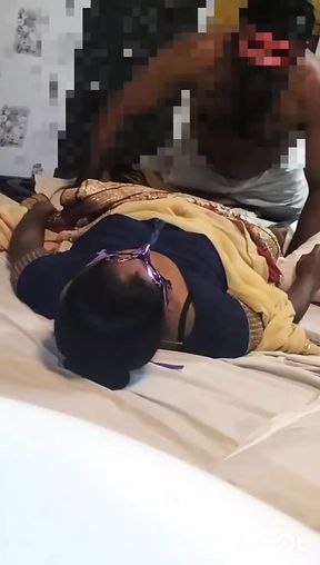 Indian Girl Hot Sex with Customer at Lodge