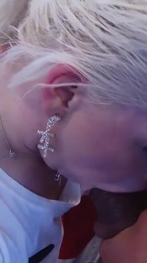 Sexy Blonde Engaged in a Fantastic Bukkake