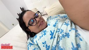 madura casada fazendo anal numa suruba com a amiga gordinha e dois machos