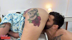 madura casada fazendo anal numa suruba com a amiga gordinha e dois machos
