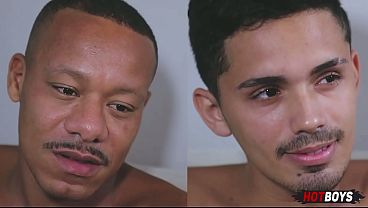 3 neg&otilde_es fodendo o cu do arrombado