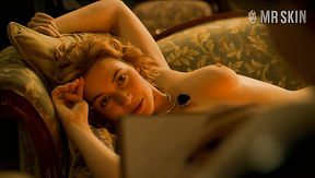 Mesmerizing and eye catching actress Kate Winslet in some bed scenes