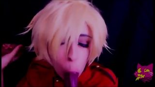 Kvinnlig Hellsing Cosplayer Knullar Och Suger Flera Dildos