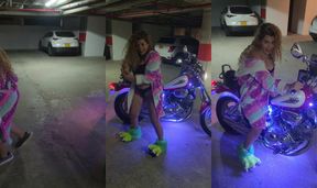 Rev Up Your Excitement: The Thrill of Sexy Motorbikes and Irresistible Models!